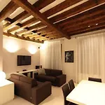 San Marco White Apartman Velence