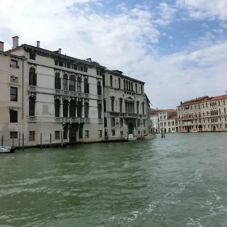 San Marco White Apartman *